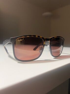 Ray-Ban Tortoiseshell Frame Sunglasses with Brown Gradient Lenses